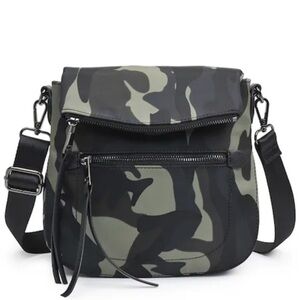 Urban‎ Expressions Nylon Convertible Foldover Crossbody Bag Camouflage Travel